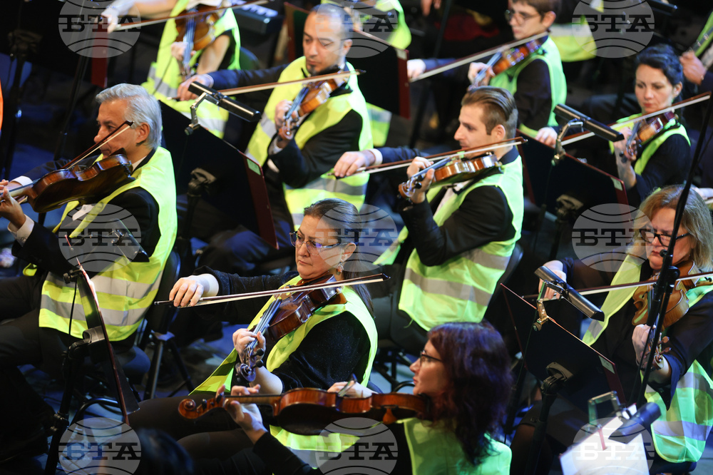 Детски радиохор със Симфоничния оркестър на БНР - тържествен концерт