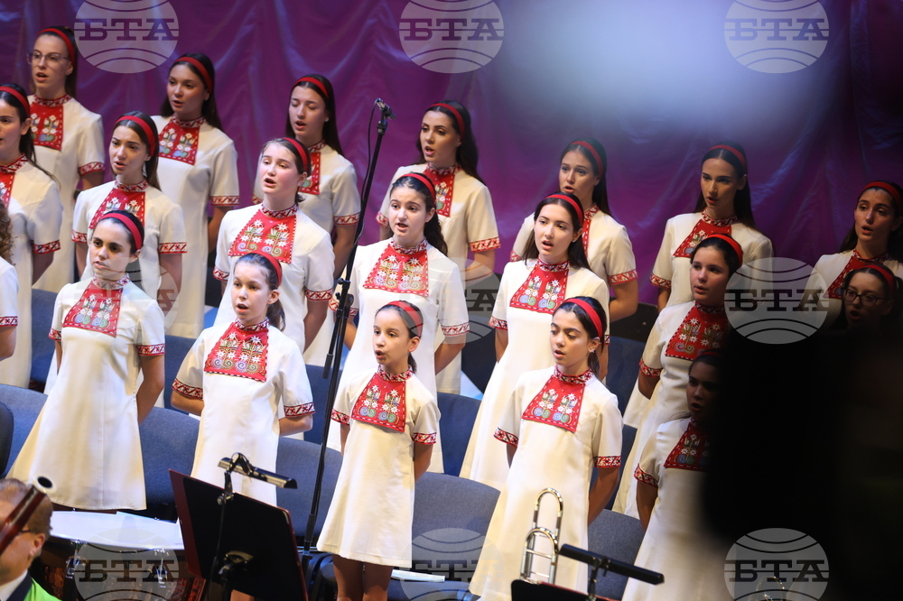 Детски радиохор със Симфоничния оркестър на БНР - тържествен концерт