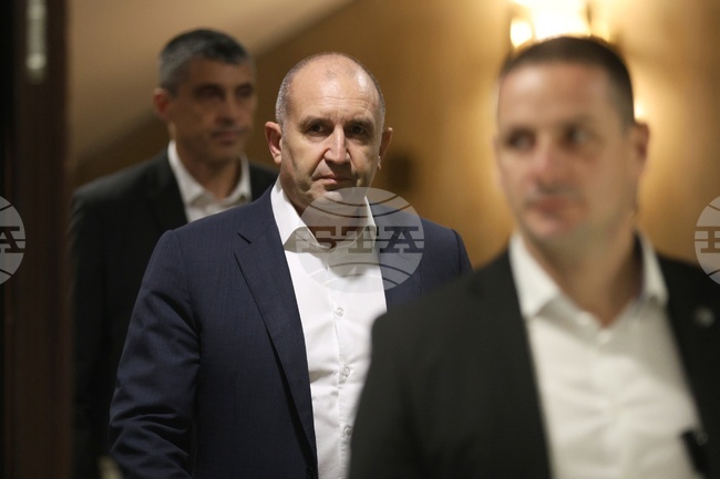 Дипломацията можеше да предотврати загубата на много човешки животи, каза президентът Румен Радев за американския план за Украйна 