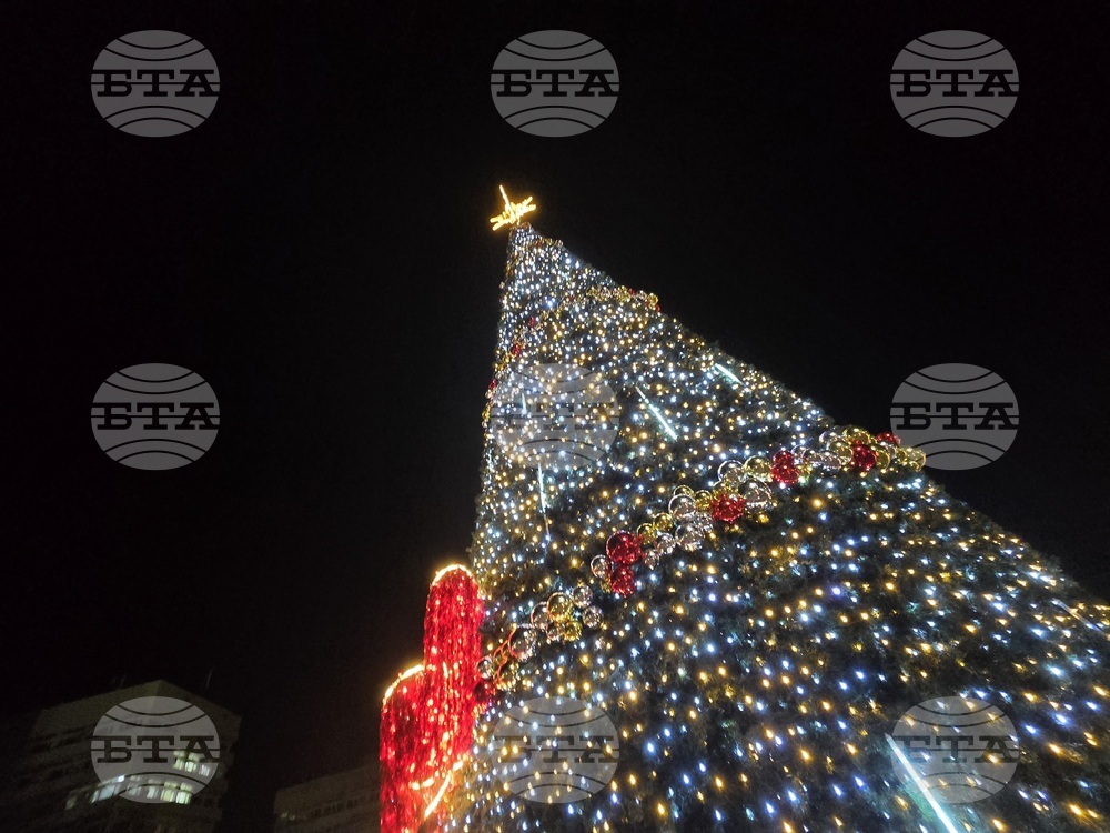 Хиляди светлини на коледната елха в София ще грейнат на 2 декември