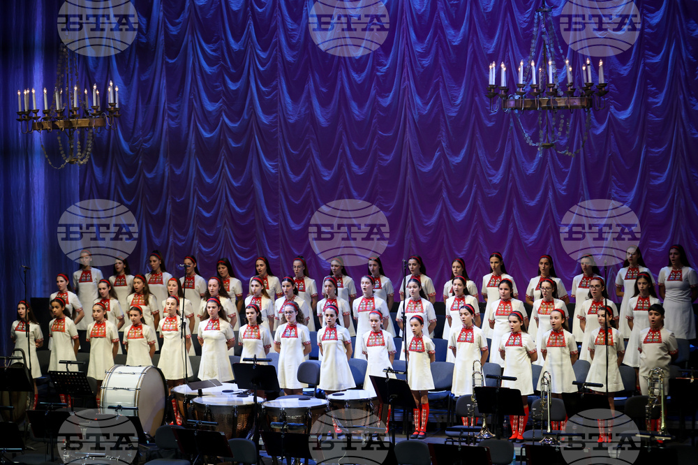 Детски радиохор със Симфоничния оркестър на БНР - тържествен концерт