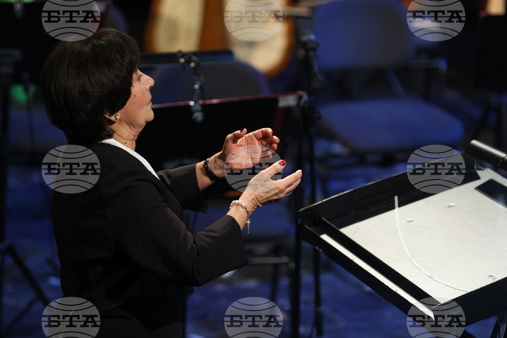 Детски радиохор със Симфоничния оркестър на БНР - тържествен концерт