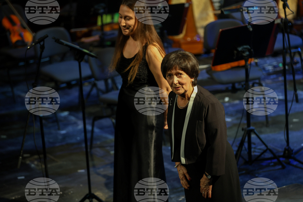 Детски радиохор със Симфоничния оркестър на БНР - тържествен концерт