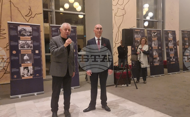 Стара Загора - фотодокументалната изложба на открито „100 години в 100 кадъра“