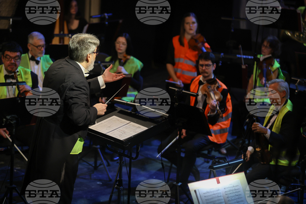 Детски радиохор със Симфоничния оркестър на БНР - тържествен концерт