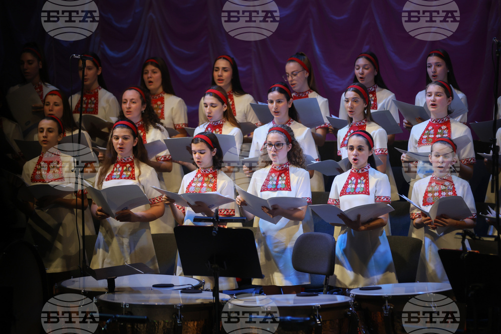 Детски радиохор със Симфоничния оркестър на БНР - тържествен концерт