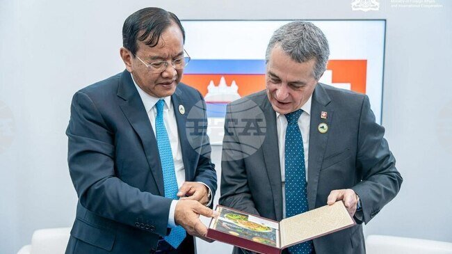 АКП: Министрите на външните работи на Камбоджа и Швейцария дадоха обещание да укрепят връзките между двете страни