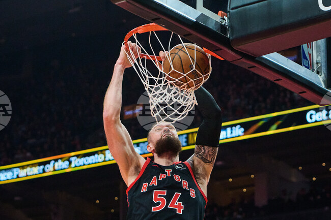 Торонто се наложи над Вашингтон и постигна шеста поредна победа в НБА