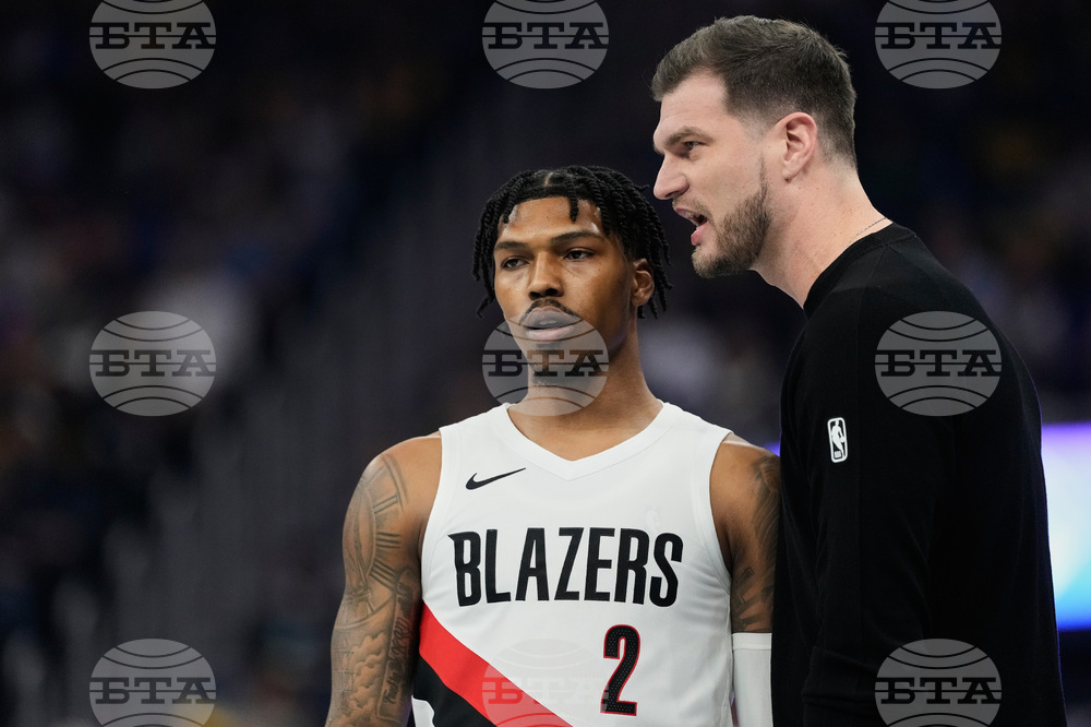 Trail Blazers Warriors Basketball