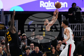 Trail Blazers Warriors Basketball