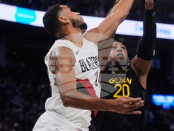Trail Blazers Warriors Basketball