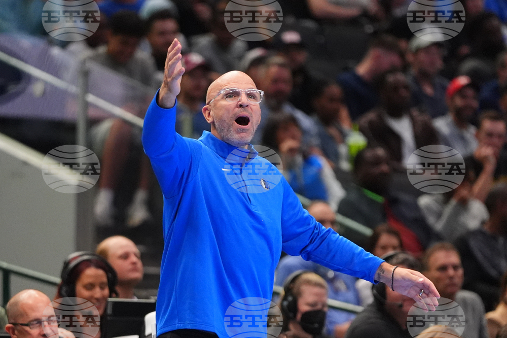 Pelicans Mavericks Basketball