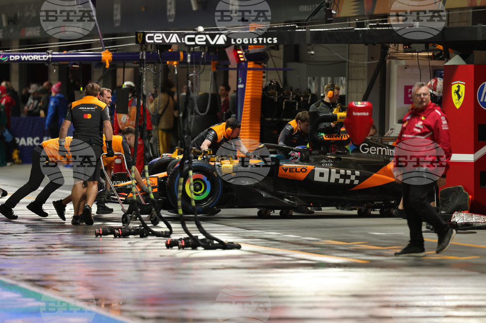 F1 Grand Prix Auto Racing