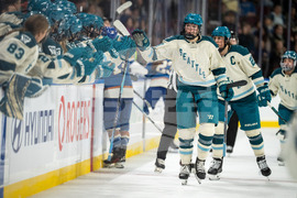 PWHL Goldeneyes Torrent Hockey