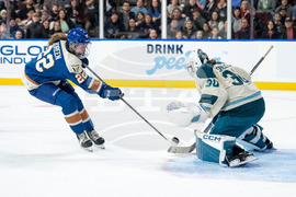 PWHL Goldeneyes Torrent Hockey