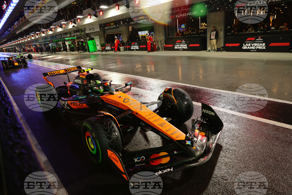 F1 Grand Prix Auto Racing