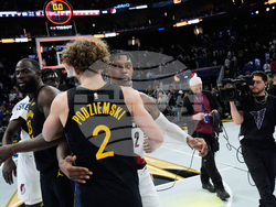 Trail Blazers Warriors Basketball