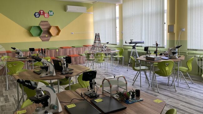 В ОУ „Св. св. Кирил и Методий“ – Елхово вече функционира STEM кабинет за практическо обучение на учениците