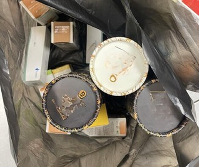 Полицаи иззеха лекарства, забранени за продажба в България, от търговски обекти в София