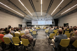 Финансов форум „БенчМарк"