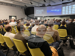 Финансов форум „БенчМарк"