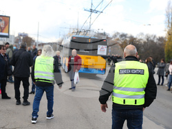 Протест - разширяване на зоните и повишаване на цените - жива верига