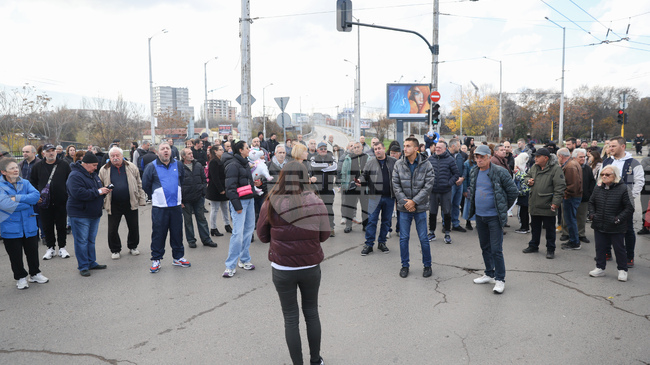 Protesters Block Traffic at Sofia’s Chavdar Bridge, Demand Withdrawal of Paid Parking Zone Amendments