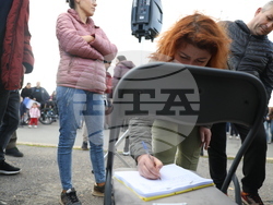 Протест - разширяване на зоните и повишаване на цените - жива верига