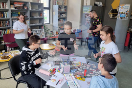 Перник - детска творческа работилница - коледни сувенири