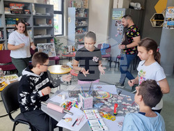 Перник - детска творческа работилница - коледни сувенири