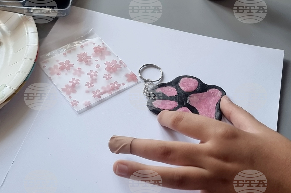 Перник - детска творческа работилница - коледни сувенири