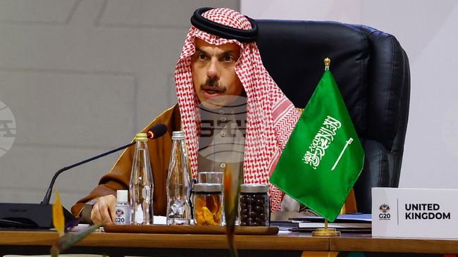 Саудитска Арабия открито свърза настъплението на сепаратистите в Йемен с ОАЕ и предупреди Абу Даби, че предприема "опасни" действия