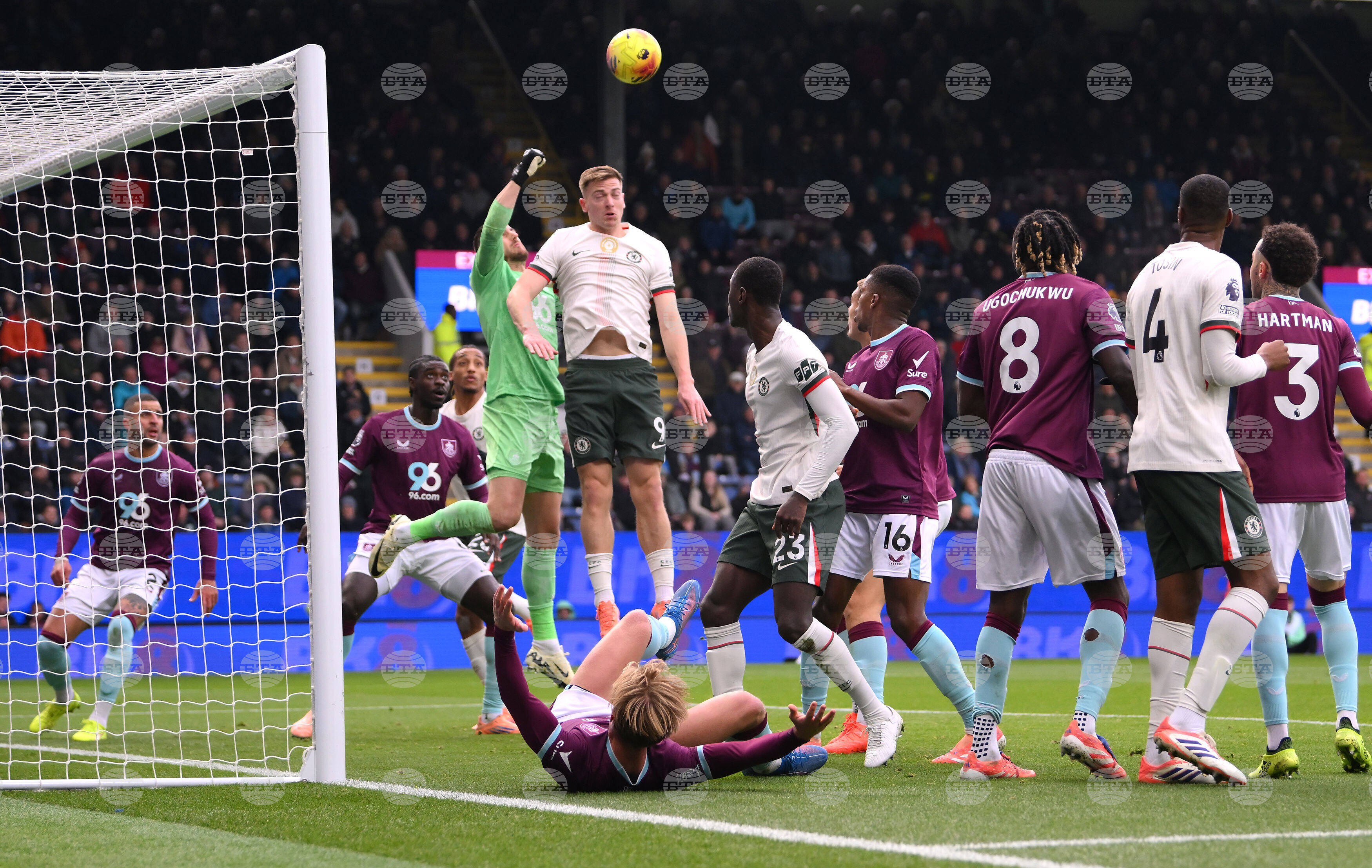 Челси излезе на 2-о място във Висшата лига на Англия след успех при визитата си на Бърнли