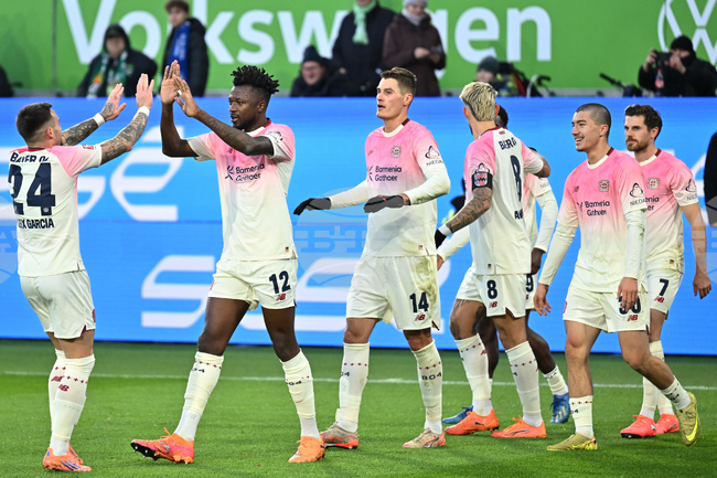 Проблем с багажа забави заминаването на тима на Байер Леверкузен за гостуването на Манчестър Сити в Шампионската лига