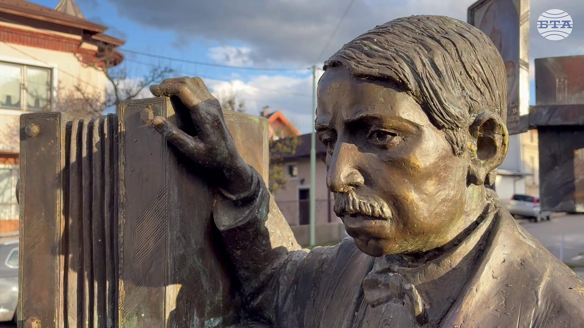 С поднасяне на цветя самоковци почетоха паметта на Анастас Карастоянов