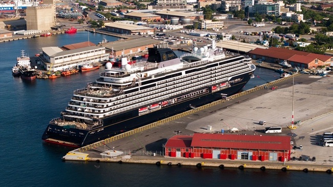 АНА-МПА: Голямото обновление на пристанището в Солун започва с подписан договор за разширяване на кей 6, съобщи пристанищната администрация