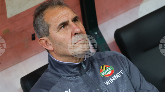 От Ботев Пловдив поискаха отмяна на наказанието на старши треньора на отбора Димитър Димитров