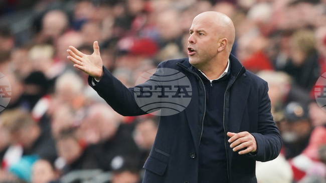 Мениджърът на Ливърпул Арне Слот пое вината за най-тежката домакинска загуба по време на престоя му в клуба