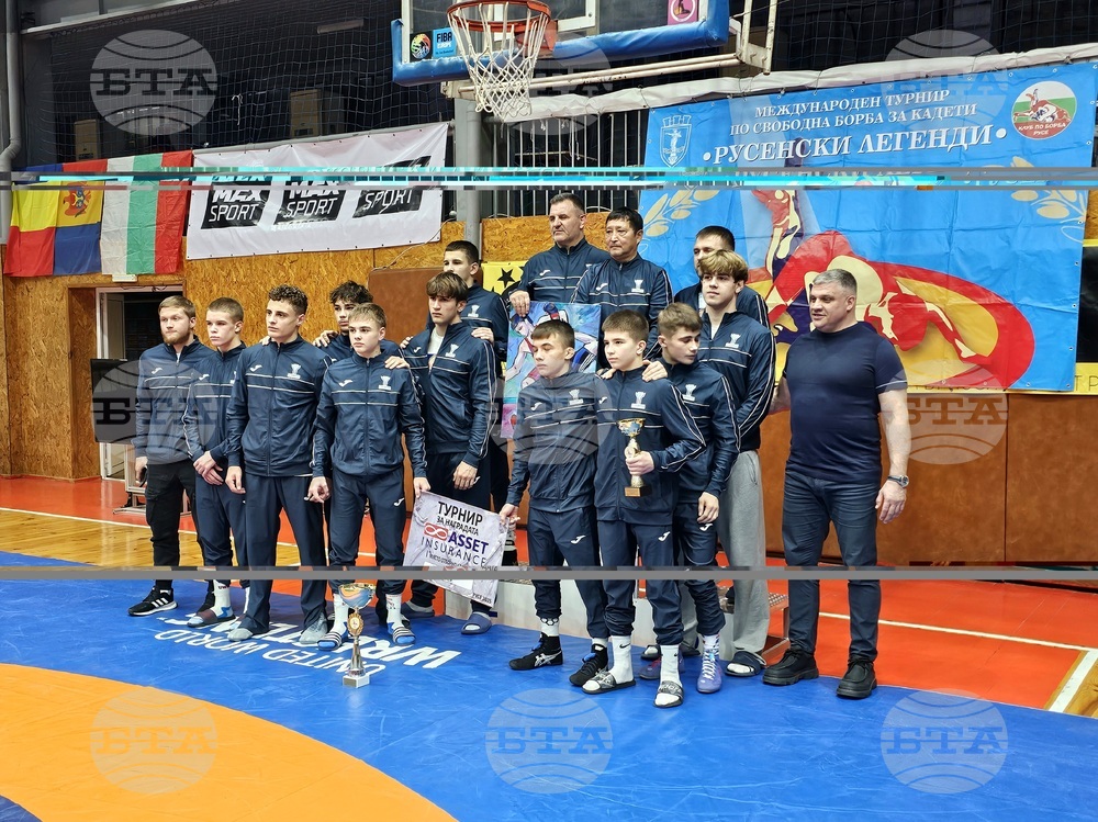 Националите на Молдова спечелиха международния турнир по свободна борба за кадети „Русенски легенди“ 