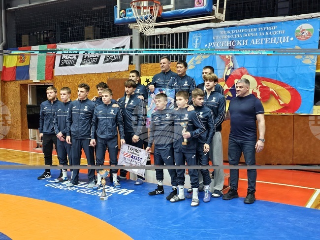 Националите на Молдова спечелиха международния турнир по свободна борба за кадети „Русенски легенди“ 