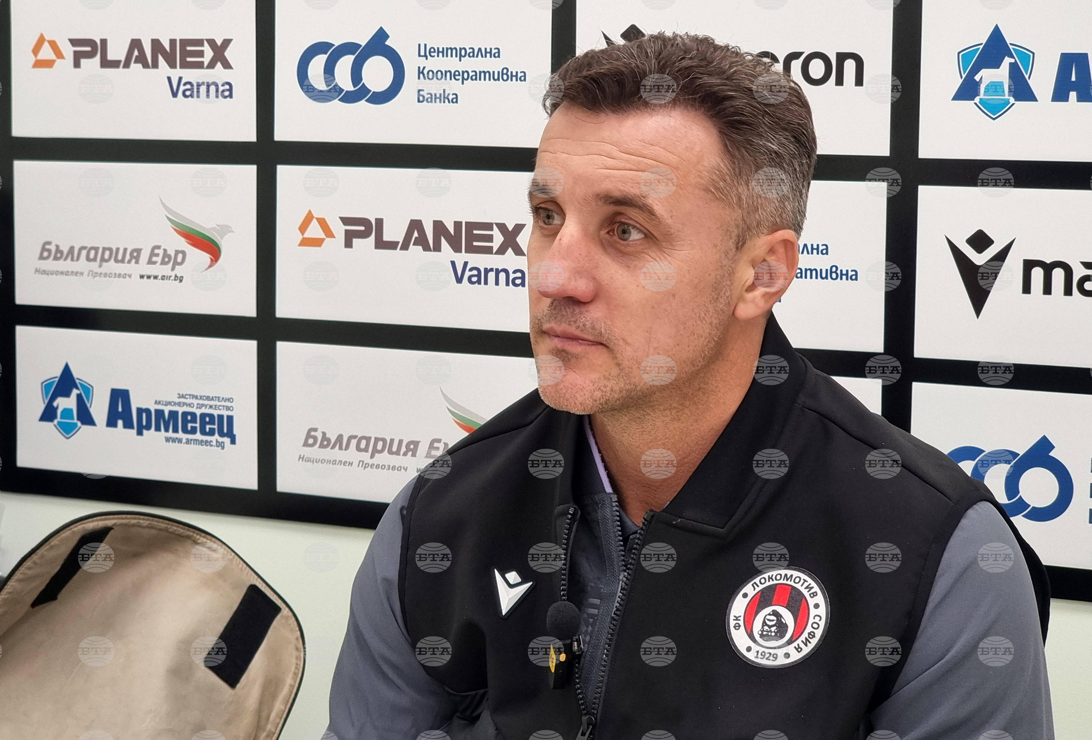 Trener Lokomotiva (Sofija) Stanislav Genčev jezen zaradi dveh podarjenih golov CSKA