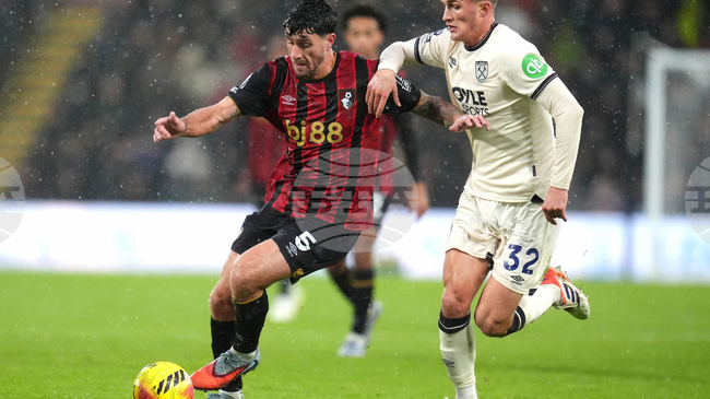 Ювентус и Барселона следят Маркос Сенеси 