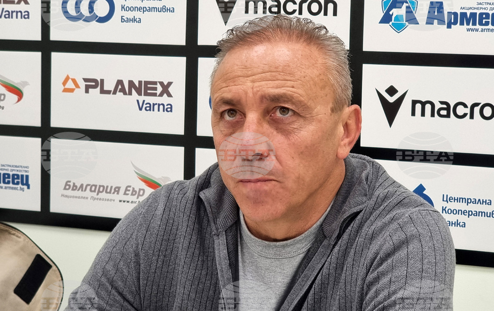 „Трудно можем да извлечем позитиви от този мач“, смята наставникът на Черно море Илиан Илиев