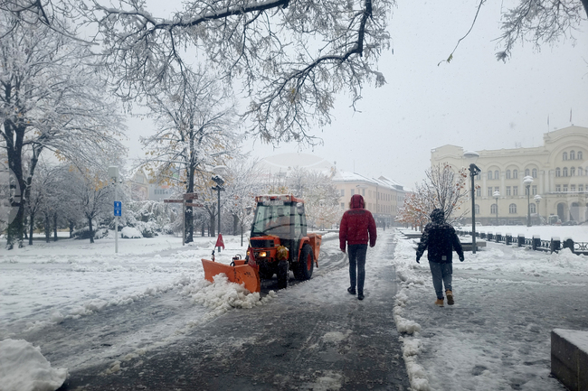Силен снеговалеж изненада Босна и Херцеговина