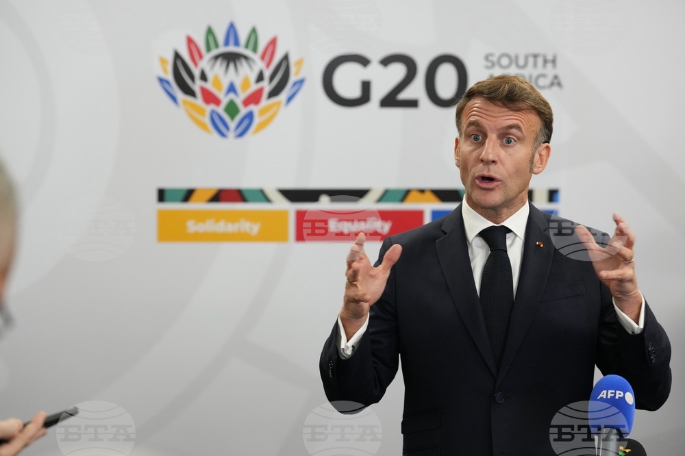 "Най-сетне има шанс за постигане на реален напредък" към мир в Украйна, заяви Макрон