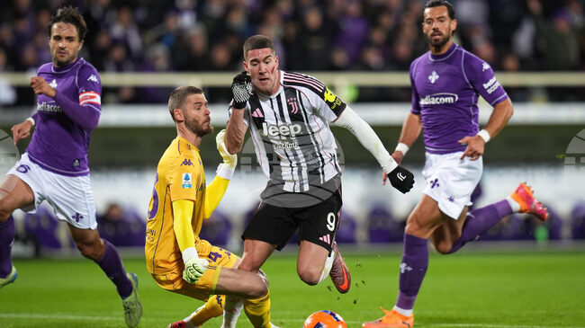 Нападателят на Ювентус Влахович претърпя операция