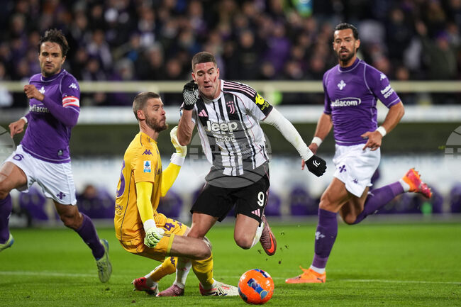 Нападателят на Ювентус Влахович претърпя операция