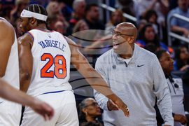 Knicks Magic Basketball