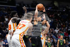 Hawks Pelicans Basketball