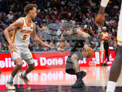 Hawks Pelicans Basketball